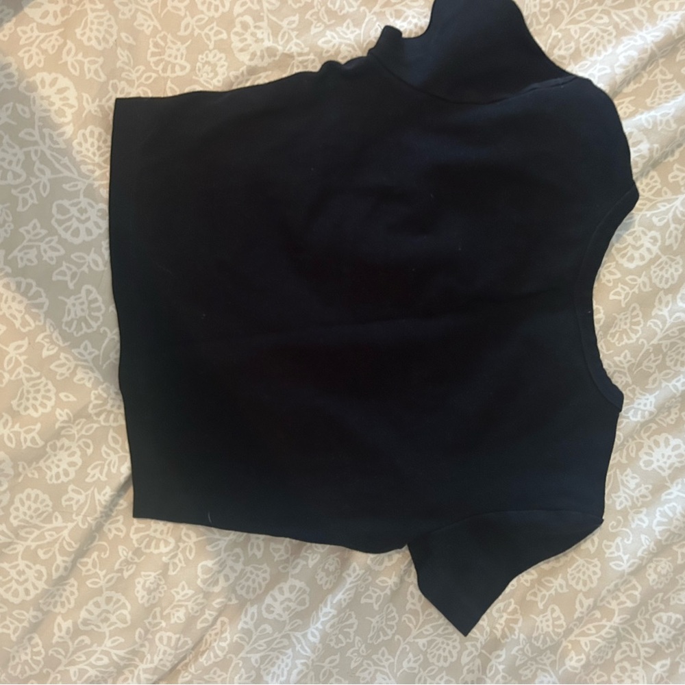 Zara Black Cropped Tee